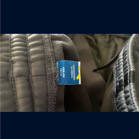 Assorted Bundle 4 pc Set - Picture 4 of 7